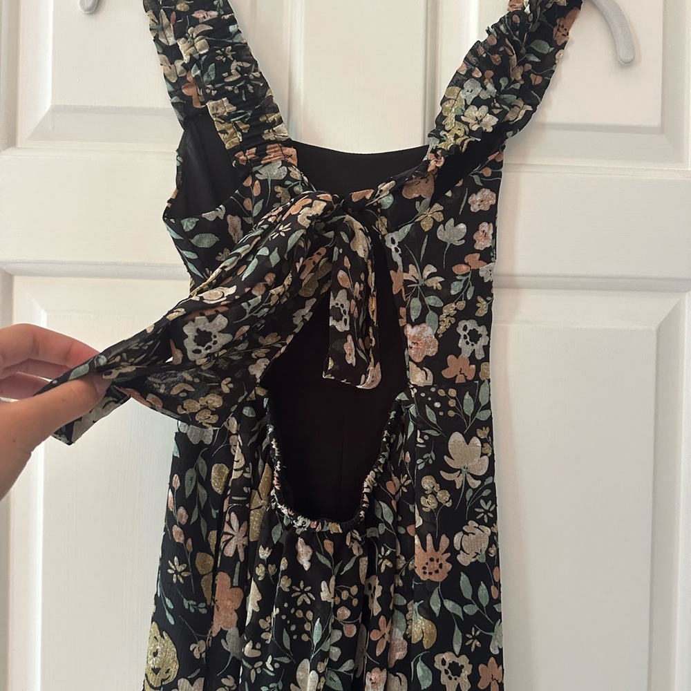 NWT Sadie + Sage Floral Romper - Picture 3 of 5